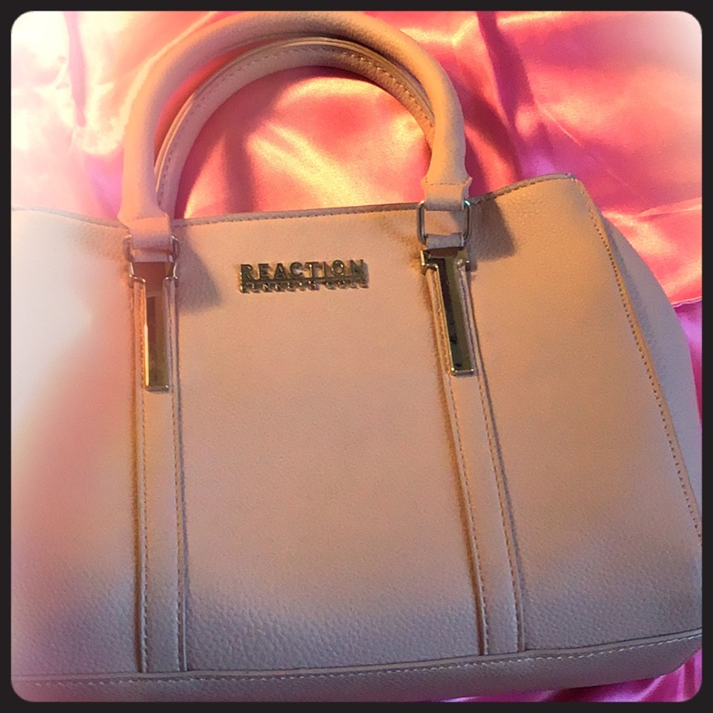 A Vintage Kenneth Cole hand/shoulder bag